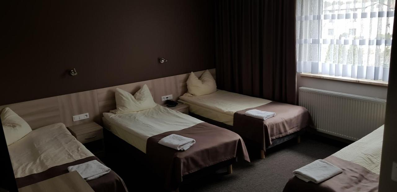 Zajazd Tytan Kochanowice Exteriér fotografie