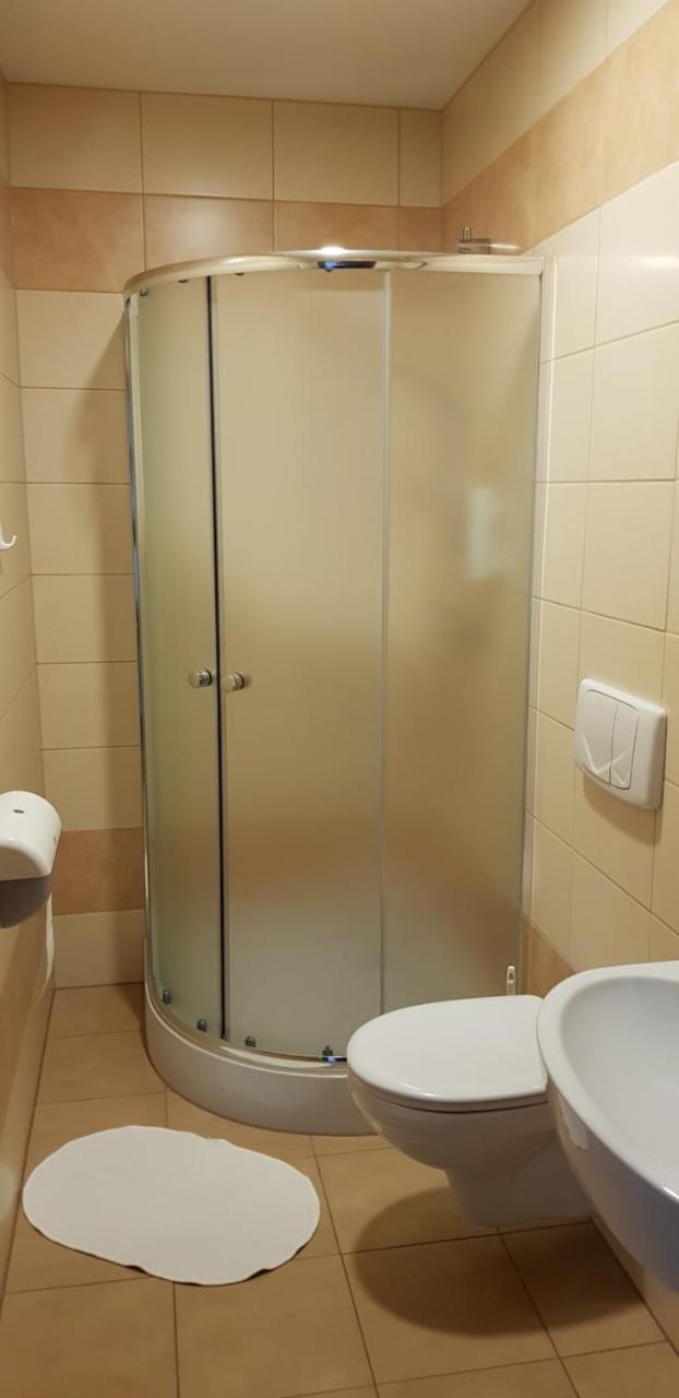 Zajazd Tytan Kochanowice Exteriér fotografie